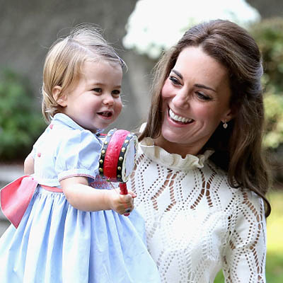 VICTORIA, BC - SEPTEMBER 29: Catherine, Duchess of Cambridge and Princess Charlotte of Cambridge at a children's party for Military families during the Royal Tour of Canada on September 29, 2016 in Victoria, Canada. Prince William, Duke of Cambridge, Catherine, Duchess of Cambridge, Prince George and Princess Charlotte are visiting Canada as part of an eight day visit to the country taking in areas such as Bella Bella, Whitehorse and Kelowna (Photo by Chris Jackson - Pool/Getty Images)