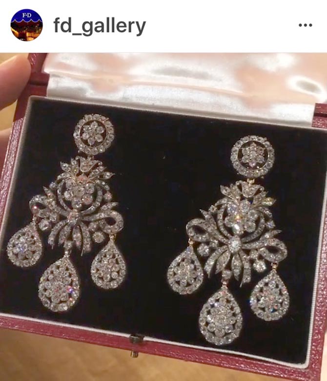 Extraordinary diamond girandole earrings from FD Gallery Photo @fd_gallery/Instagram 