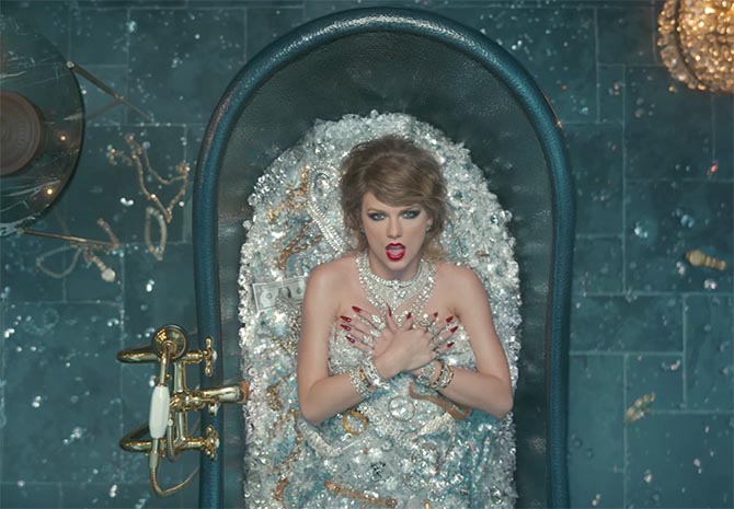 All the Jewelry in Taylor Swift's New Video