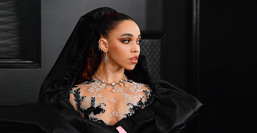 The Adventurine Posts The Best Jewelry at the 2020 Grammys