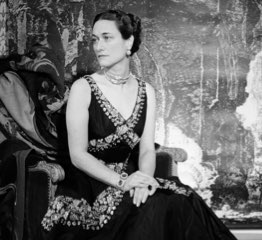 The Adventurine Posts The Duchess of Windsor’s Anniversary Bracelet