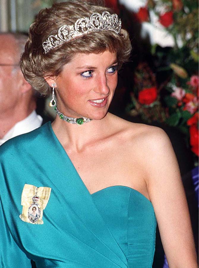 Pearl Choker Five Tier Imitation Necklace Cameo 1980s Vintage Princess Diana 