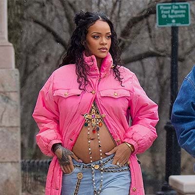 The Adventurine Posts Rihanna’s Jewelry Glow Was All Vintage