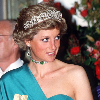 The Adventurine Posts 50 Historic Tiaras Go On Display at Sotheby’s