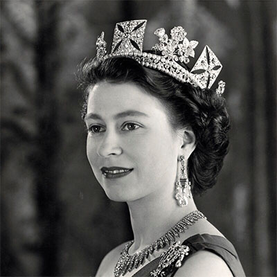 The Adventurine Posts The Queen’s Most Dazzling Platinum Jewels